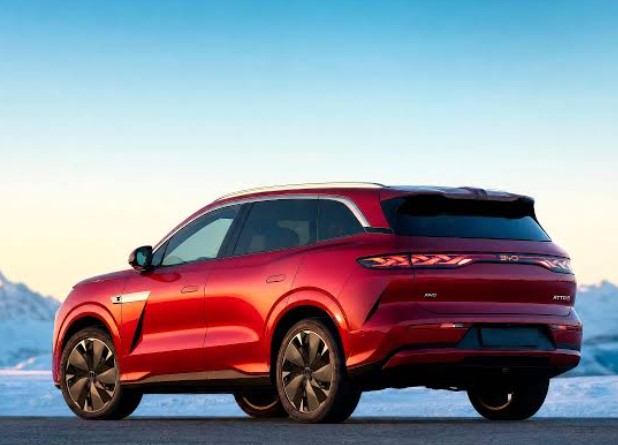 BYD Atto 8